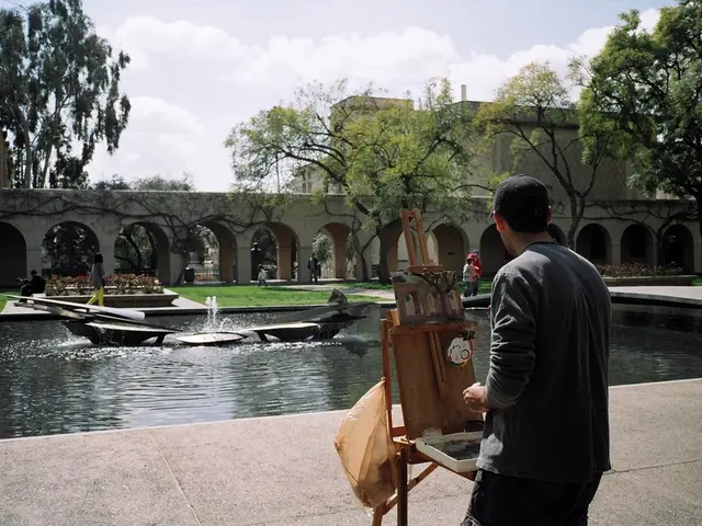 Canada's Niagara Falls Version vs. the US Version: Which One Outshines the Other?