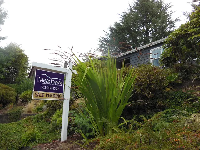 Explore the Gettysburg National Military Park, a renowned battlefield site from the American Civil...