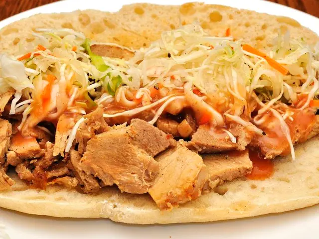 Mastering Dialogue in a 'Sandwich Role': A Guide