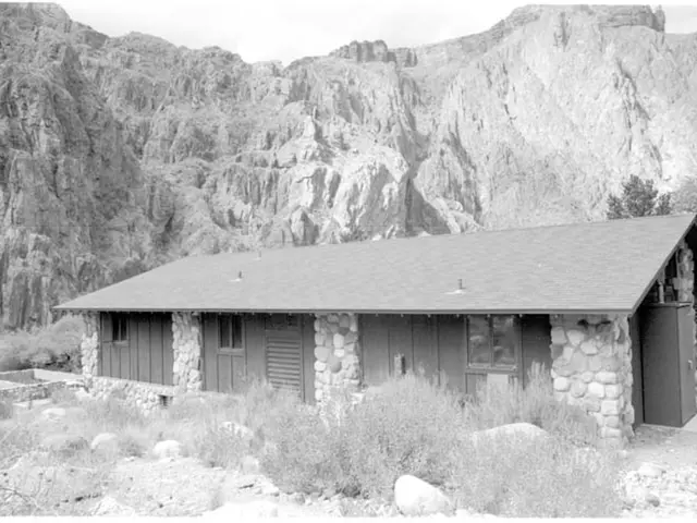 Within the 'Venice of the Cotswolds', nestled not far from London