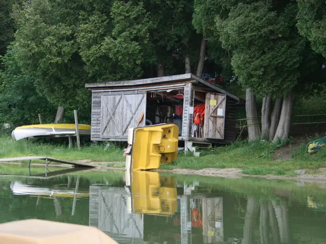 Story of Solitary Living: 27-Year Ordeal of Christopher Thomas Knight, the 'Hermit' of Maine