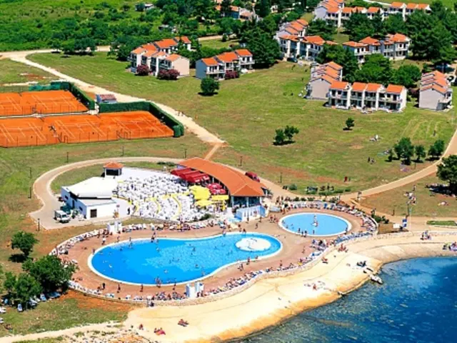 Enthralling Journeys: Discovering the Most Aesthetically Pleasing Road Trips for GCE Adventurers